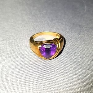 10k amethyst ring
